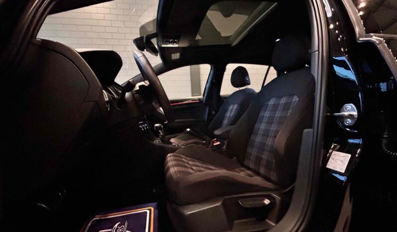VOLKSWAGEN GOLF 2.0 TSI GTI 16V TURBO GASOLINA 4P AUTOMÁTICO – 2017 / 2017 total