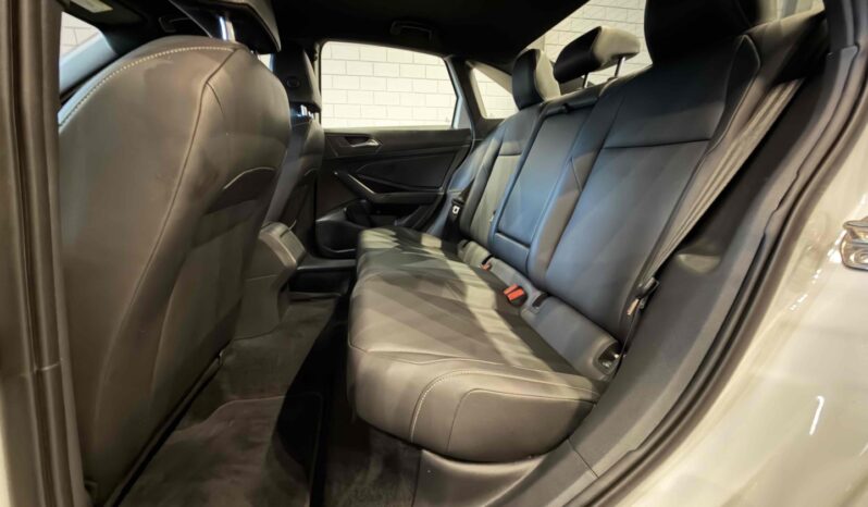VOLKSWAGEN JETTA 1.4 250 TSI TOTAL FLEX R-LINE TIPTRONIC – 2019 / 2020 total