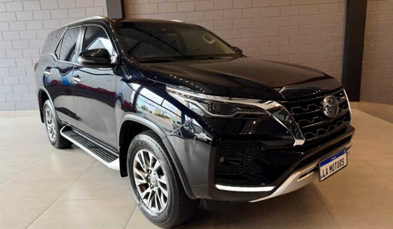 TOYOTA HILUX SW4 2.8 D-4D TURBO DIESEL SRX 7L 4X4 AUTOMÁTICO – 2021 / 2021 total