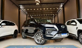 TOYOTA HILUX SW4 2.8 D-4D TURBO DIESEL SRX 7L 4X4 AUTOMÁTICO – 2021 / 2021