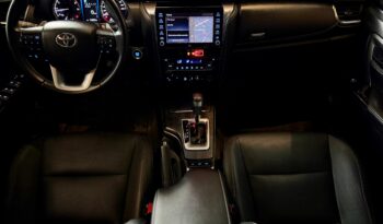 TOYOTA HILUX SW4 2.8 D-4D TURBO DIESEL SRX 7L 4X4 AUTOMÁTICO – 2021 / 2021 total