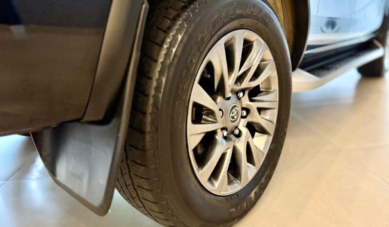 TOYOTA HILUX SW4 2.8 D-4D TURBO DIESEL SRX 7L 4X4 AUTOMÁTICO – 2021 / 2021 total