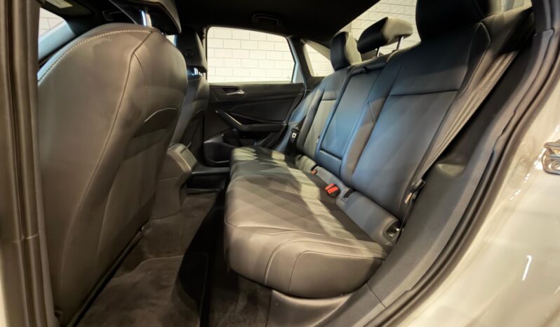 VOLKSWAGEN JETTA 1.4 250 TSI TOTAL FLEX R-LINE TIPTRONIC – 2019 / 2020 total