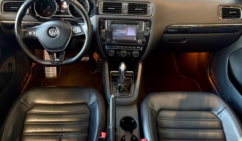 VOLKSWAGEN JETTA 2.0 TSI HIGHLINE 211CV GASOLINA 4P TIPTRONIC – 2015 / 2016 total
