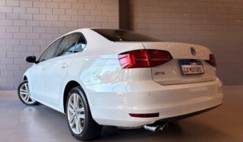 VOLKSWAGEN JETTA 2.0 TSI HIGHLINE 211CV GASOLINA 4P TIPTRONIC – 2015 / 2016 total