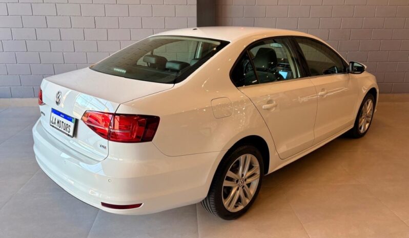 VOLKSWAGEN JETTA 2.0 TSI HIGHLINE 211CV GASOLINA 4P TIPTRONIC – 2015 / 2016 total