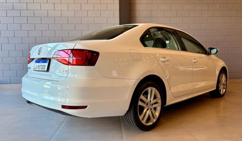 VOLKSWAGEN JETTA 2.0 TSI HIGHLINE 211CV GASOLINA 4P TIPTRONIC – 2015 / 2016 total