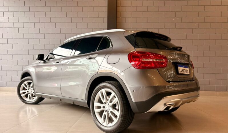 MERCEDES-BENZ GLA 200 1.6 CGI ADVANCE 16V TURBO FLEX 4P AUTOMÁTICO – 2015 / 2016 total