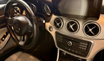 MERCEDES-BENZ GLA 200 1.6 CGI ADVANCE 16V TURBO FLEX 4P AUTOMÁTICO – 2015 / 2016 total