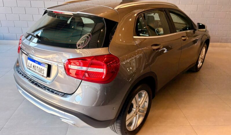 MERCEDES-BENZ GLA 200 1.6 CGI ADVANCE 16V TURBO FLEX 4P AUTOMÁTICO – 2016 / 2017 total