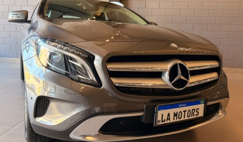 MERCEDES-BENZ GLA 200 1.6 CGI ADVANCE 16V TURBO FLEX 4P AUTOMÁTICO – 2016 / 2017 total