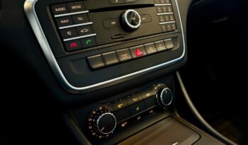 MERCEDES-BENZ GLA 200 1.6 CGI ADVANCE 16V TURBO FLEX 4P AUTOMÁTICO – 2016 / 2017 total