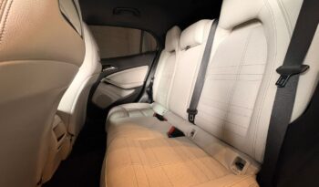MERCEDES-BENZ GLA 200 1.6 CGI ADVANCE 16V TURBO FLEX 4P AUTOMÁTICO – 2015 / 2016 total