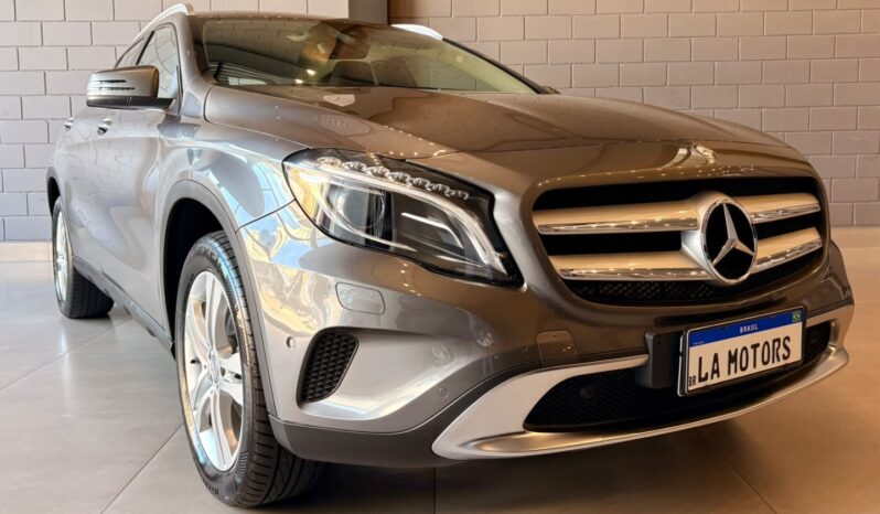 MERCEDES-BENZ GLA 200 1.6 CGI ADVANCE 16V TURBO FLEX 4P AUTOMÁTICO – 2016 / 2017 total