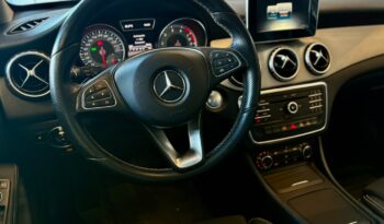 MERCEDES-BENZ GLA 200 1.6 CGI ADVANCE 16V TURBO FLEX 4P AUTOMÁTICO – 2016 / 2017 total