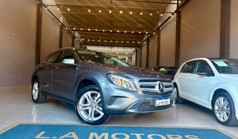 MERCEDES-BENZ GLA 200 1.6 CGI ADVANCE 16V TURBO FLEX 4P AUTOMÁTICO – 2016 / 2017 total