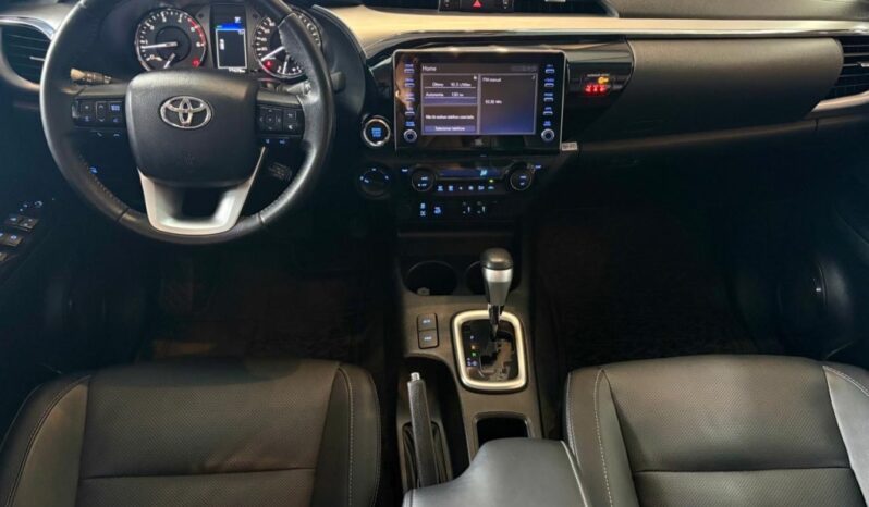TOYOTA HILUX 2.8 D-4D TURBO DIESEL CD SRX 4X4 AUTOMÁTICO – 2022 / 2023 total