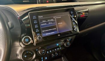 TOYOTA HILUX 2.8 D-4D TURBO DIESEL CD SRX 4X4 AUTOMÁTICO – 2022 / 2023 total