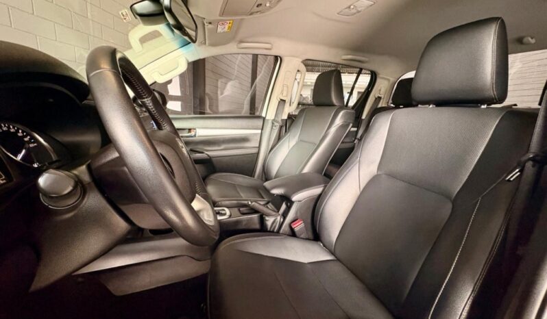 TOYOTA HILUX 2.8 D-4D TURBO DIESEL CD SRX 4X4 AUTOMÁTICO – 2022 / 2023 total