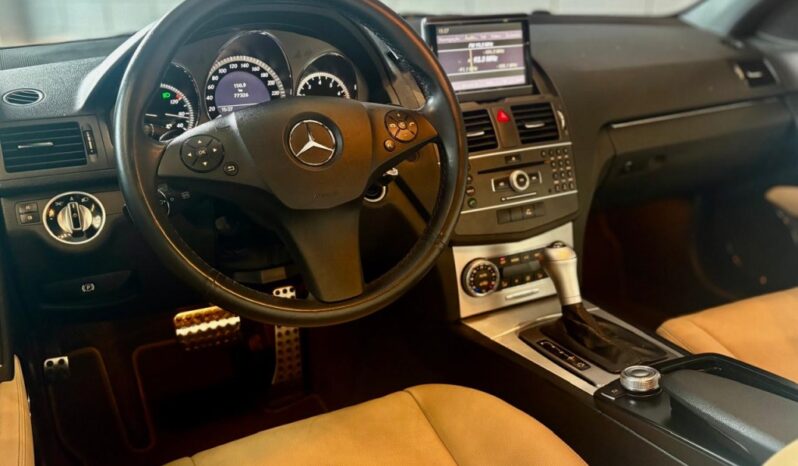 MERCEDES-BENZ C 300 3.0 AVANTGARDE V6 24V GASOLINA 4P AUTOMÁTICO – 2010 / 2011 total